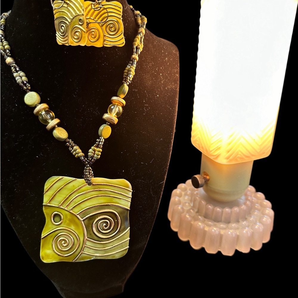 Metal earrings and necklace set